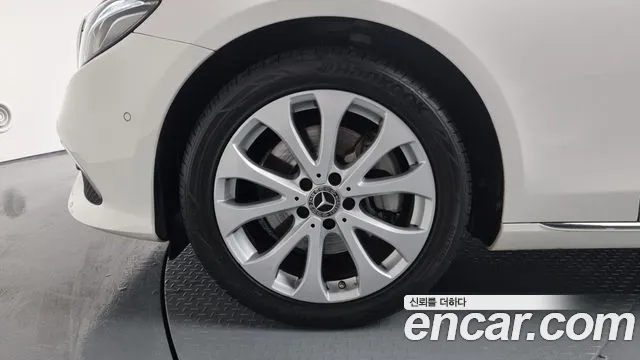 Mercedes-Benz E-Class W213 2019 Белый из Кореи, фото 6