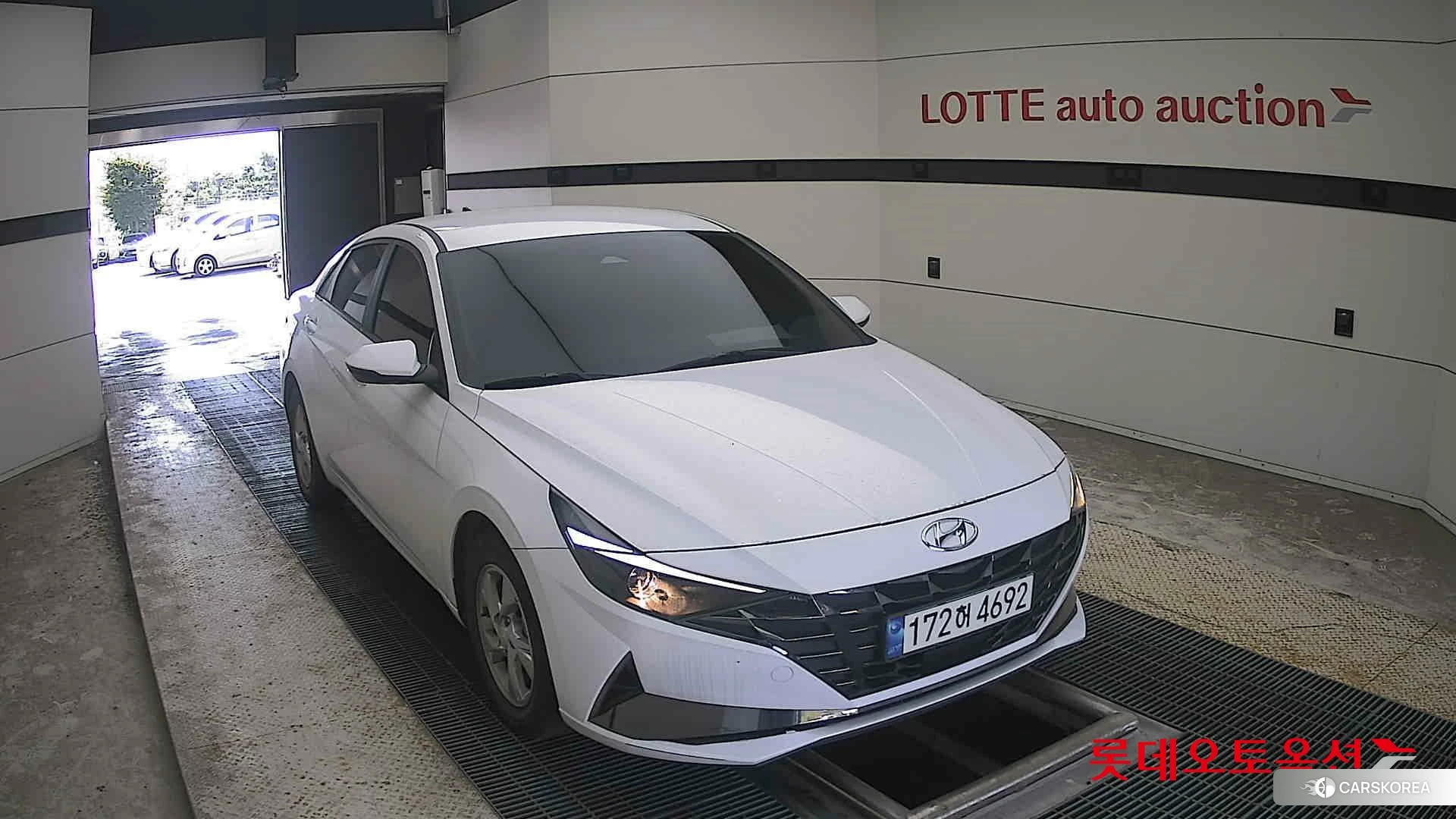 Hyundai Avante 2023 Polar White из Кореи, фото 6