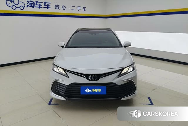 Toyota Camry 2022 Белый из Китая, фото 6