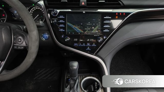 Toyota Camry (XV70) 2018 Серый из Кореи, фото 6