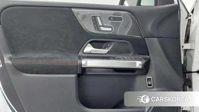 Mercedes-Benz GLB-Class X247 2025 Белый из Кореи, фото 6