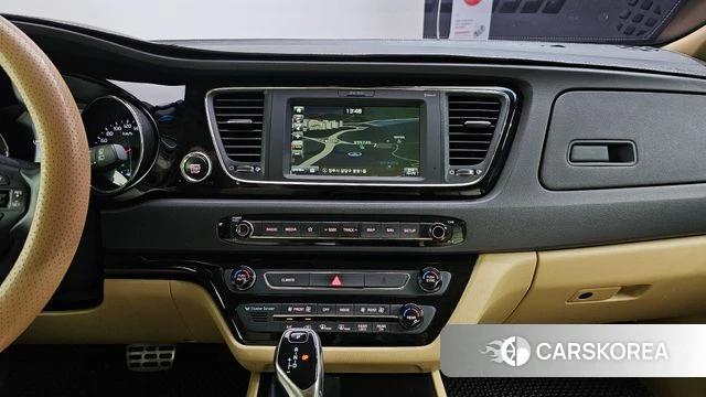 Kia The New Carnival 2018 Белый из Кореи, фото 6