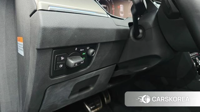 Volkswagen Arteon 2019 Серый из Кореи, фото 6