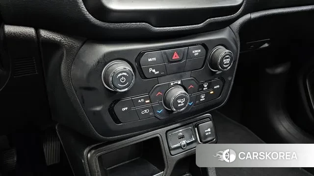 Jeep Renegade 2021 Белый из Кореи, фото 6