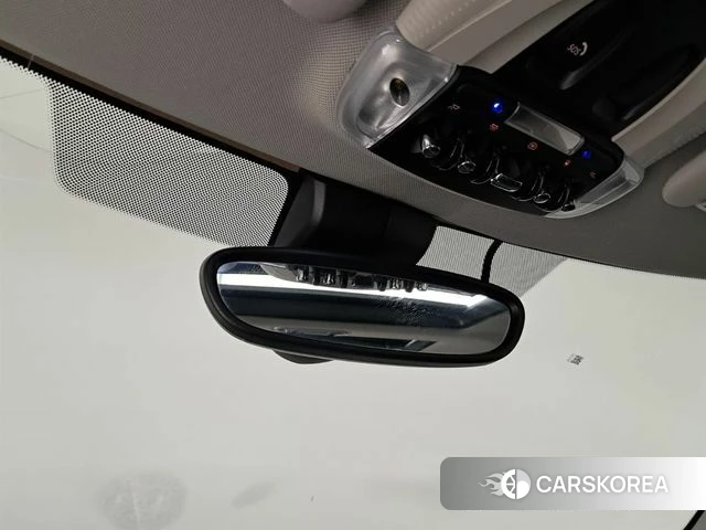 Mini Cooper Clubman 2022 Белый из Кореи, фото 6