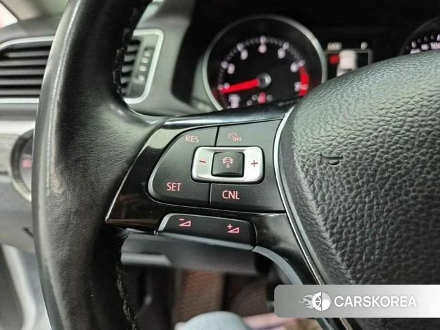 Volkswagen The New Passat 2018 Серебряный из Кореи, фото 6