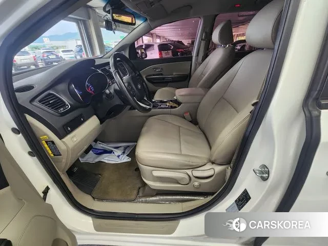 Kia The New Carnival 2019 Жемчужный цвет из Кореи, фото 6