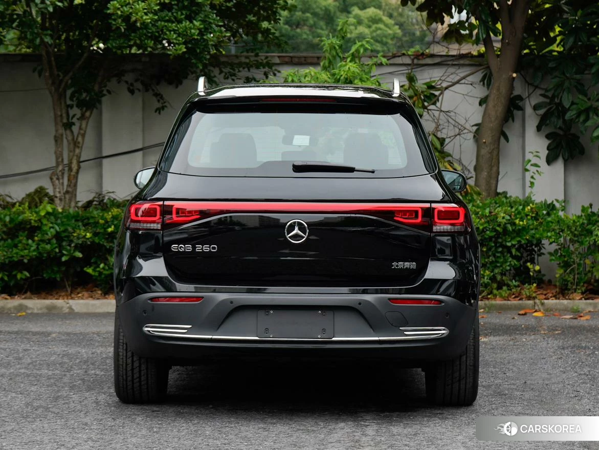 Mercedes-Benz EQB 2023 Черный из Китая, фото 6