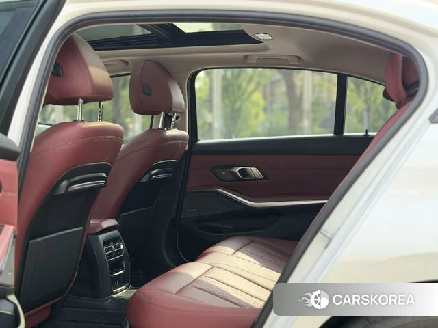 BMW 3 series 2022 Белый из Китая, фото 6