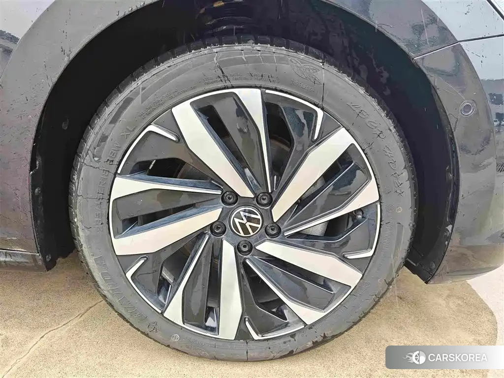 Volkswagen Passat 2024 Черный из Китая, фото 6