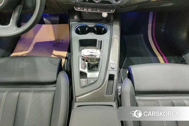 Audi A4L 2022 Белый из Китая, фото 6