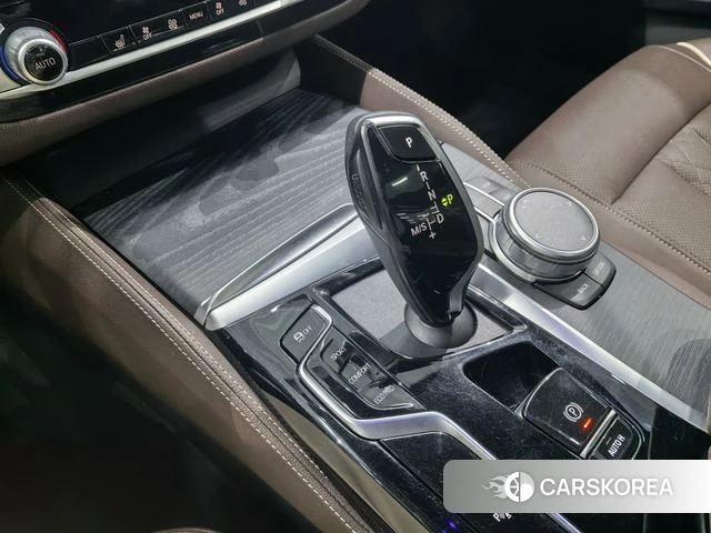 BMW 5 series 2022 Черный из Китая, фото 6