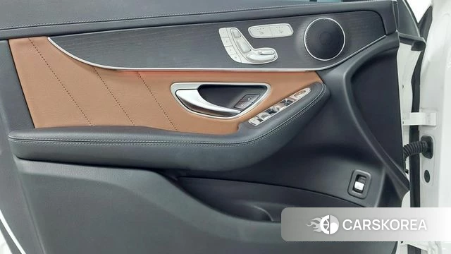 Mercedes-Benz GLC-Class X253 2022 Белый из Кореи, фото 6