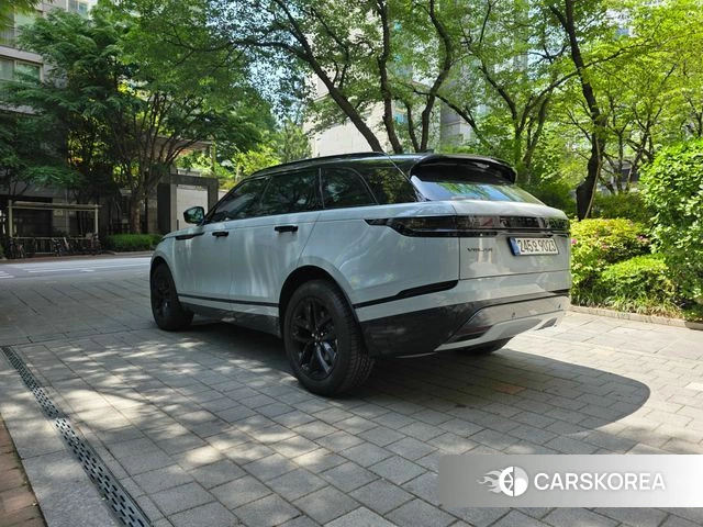 Land Rover Range Rover Velar 2025 Светло-серебряный цвет из Кореи, фото 6