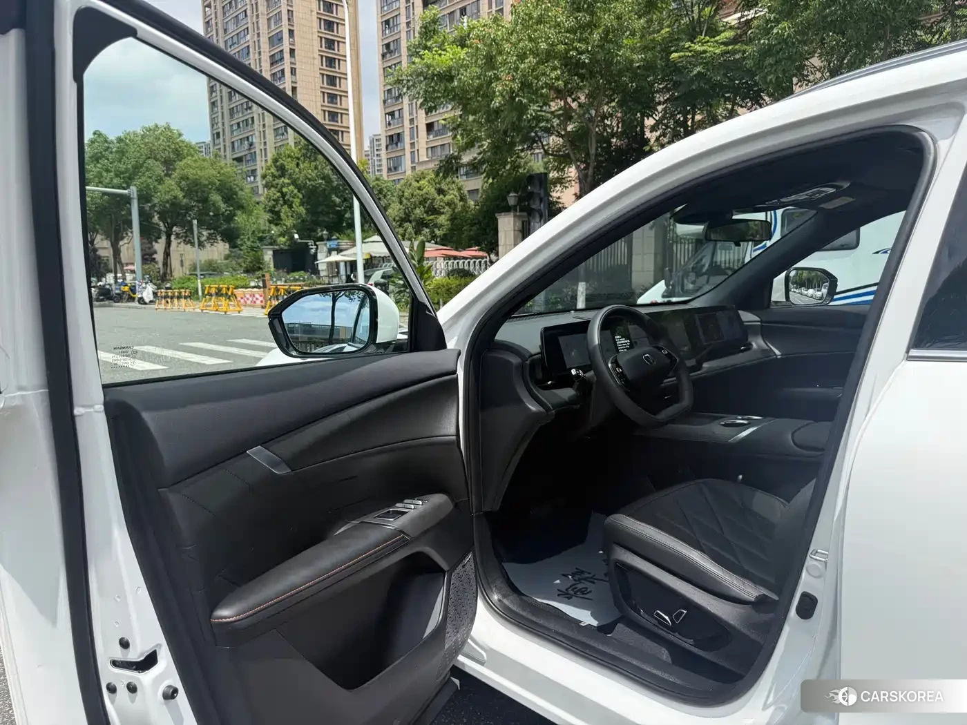 Chang'an Changan CS75PLUS 2025 Белый из Китая, фото 6