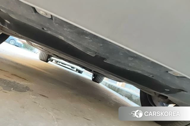Audi Q5L 2024 Темно-серый из Китая, фото 6
