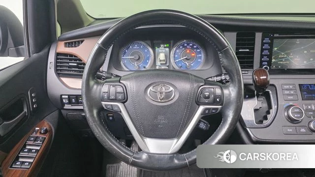 Toyota Sienna 2018 Черный из Кореи, фото 6