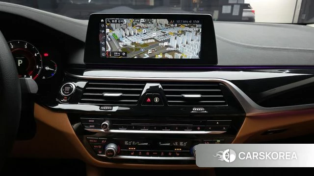 BMW 5 Series (G30) 2018 Серый из Кореи, фото 6