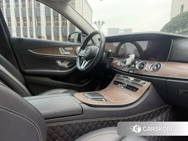 Mercedes-Benz E-class 2019 Черный из Китая, фото 6
