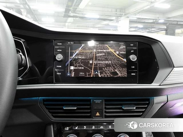 Volkswagen 7th Generation of Jetta 2023 Белый из Кореи, фото 5