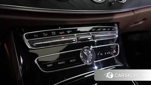 Mercedes-Benz E-Class W213 2018 Белый из Кореи, фото 6