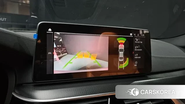 BMW 5 Series (G30) 2022 Белый из Кореи, фото 6