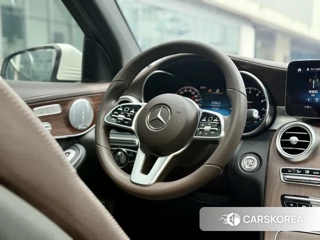 Mercedes-Benz GLC 2021 Белый из Китая, фото 6