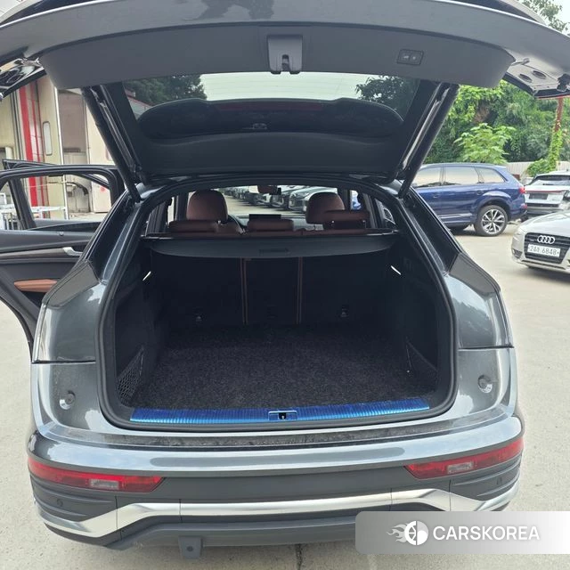 Audi Q5 (FY) 2023 Черный из Кореи, фото 6