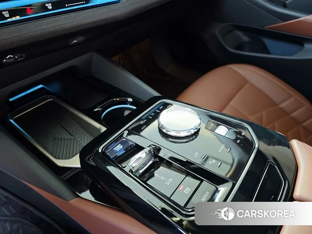 BMW i5 2024 Красный из Китая, фото 6