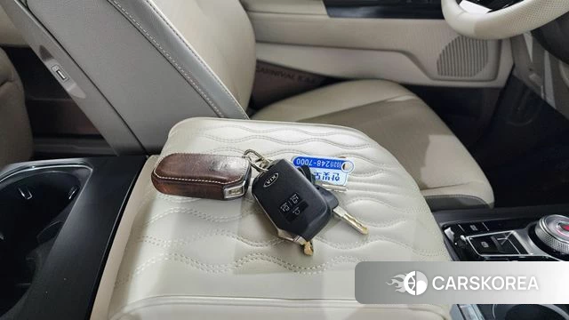 Kia Carnival 4th generation 2021 Серый из Кореи, фото 6