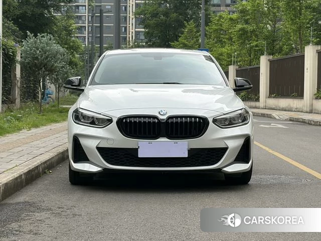 BMW 1 series 2023 Белый из Китая, фото 6