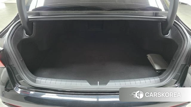 Kia The New K5 3rd generation 2024 Черный из Кореи, фото 6