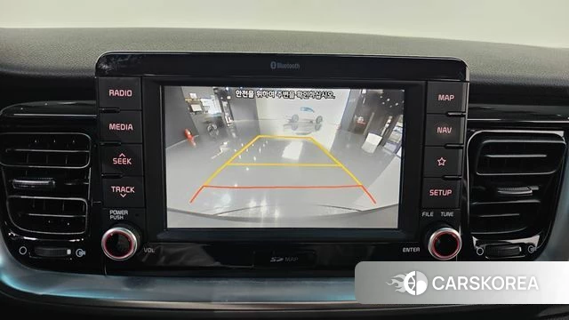 Kia Stonic 2018 Белый из Кореи, фото 6