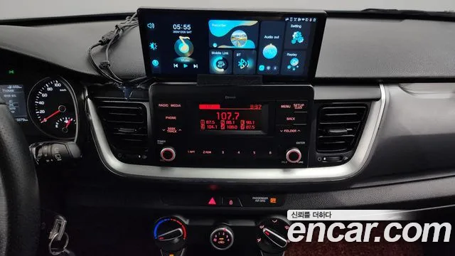 Kia Stonic 2018 Синий из Кореи, фото 6