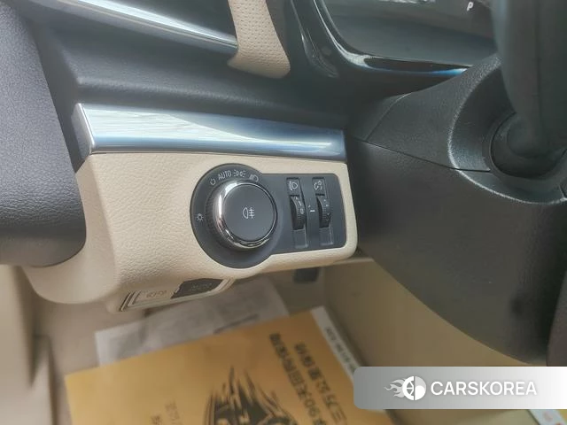 Buick GL8 2024 Темно-серый из Китая, фото 6
