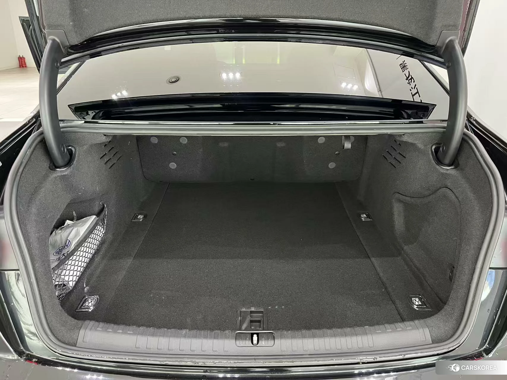 Audi A6L 2020 Черный из Китая, фото 6