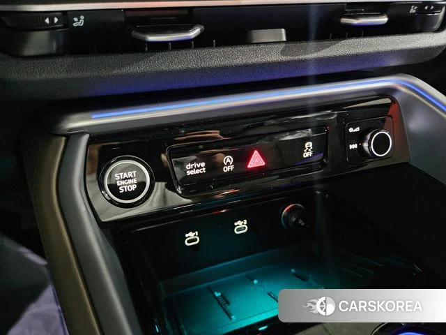 Audi Q5 (80A) 2025 Черный из Кореи, фото 6