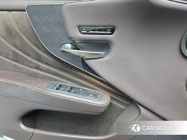 Lexus LS500 5th generation 2018 Черный из Кореи, фото 6