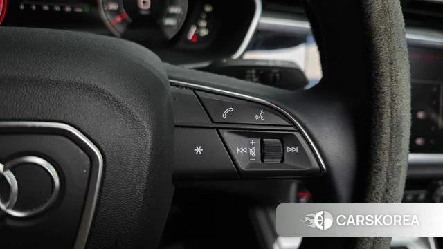Audi Q3 (F3) 2023 Серый из Кореи, фото 6
