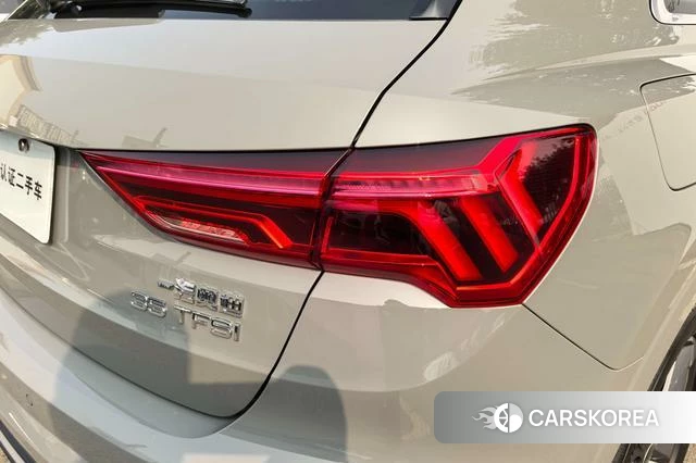 Audi Q3 2024 Темно-серый из Китая, фото 6