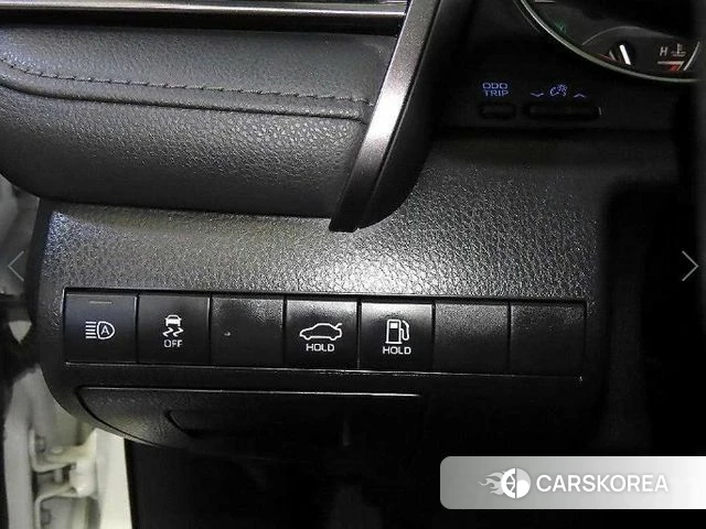 Toyota Camry (XV70) 2023 Белый из Кореи, фото 6
