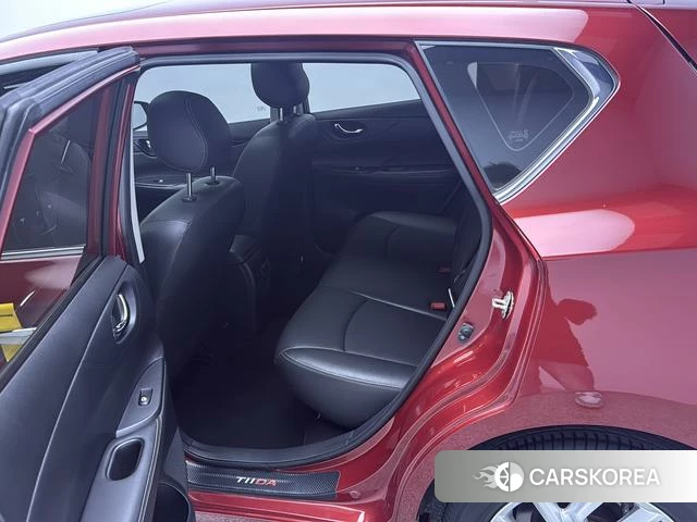 Nissan TIIDA 2020 Красный из Китая, фото 6