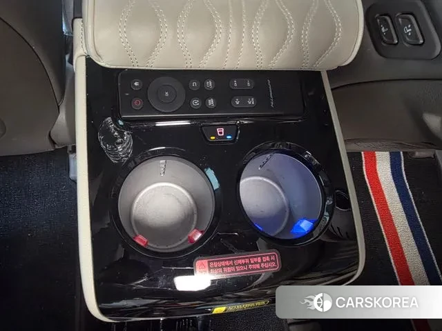 Kia Carnival 4th generation 2023 Черный из Кореи, фото 6