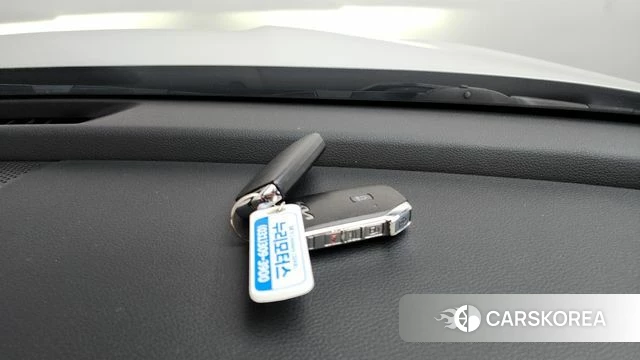 Kia K8 2021 Белый из Кореи, фото 6