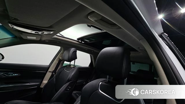 Genesis GV70 2023 Белый из Кореи, фото 6