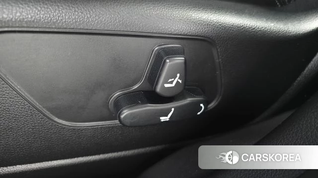 Ssangyong Tivoli Armor 2018 Синий из Кореи, фото 6