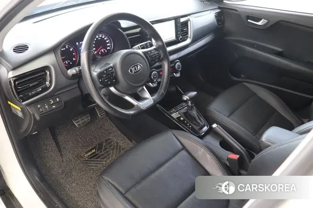 Kia Stonic 2020 Белый из Кореи, фото 6