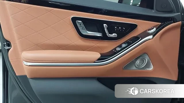 Mercedes-Benz S-Class W223 2024 Черный из Кореи, фото 6