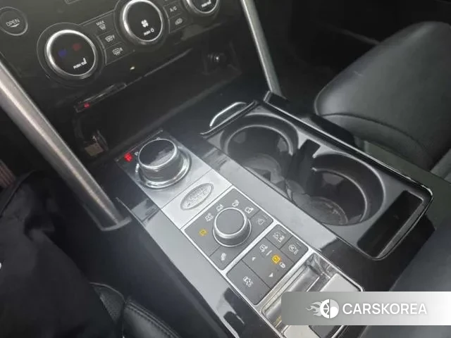 Land Rover Discovery 5 2018 Черный из Кореи, фото 6