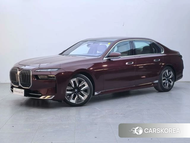 BMW 7 series 2023 Красный из Китая, фото 6
